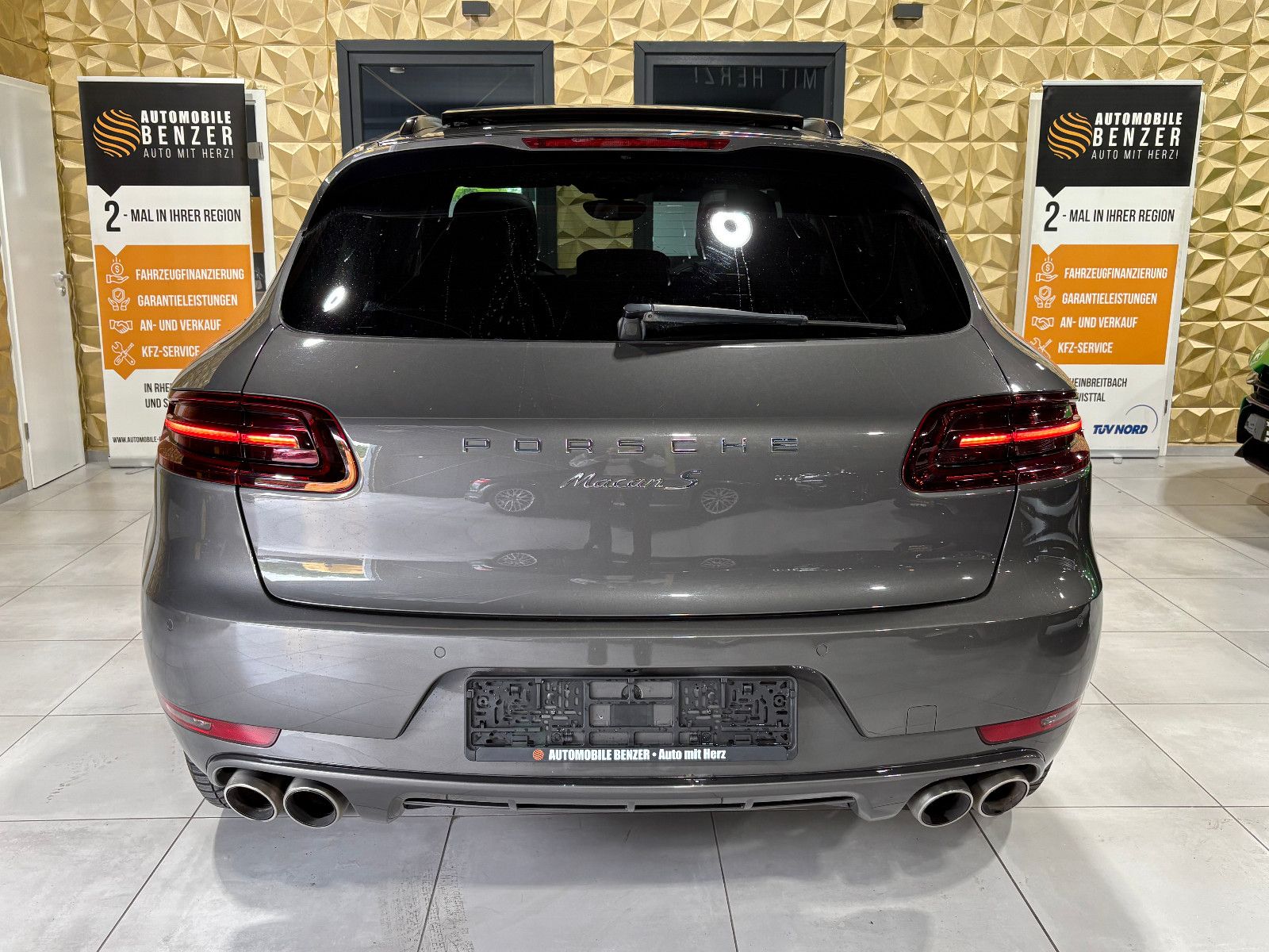 Fahrzeugabbildung Porsche Macan S Diesel/PANO/360°/MEMORY/SOUND/SHZ