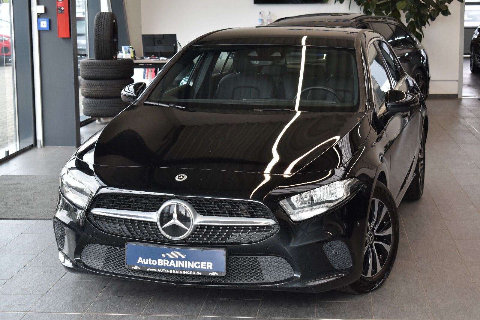 MERCEDES-BENZ A 200d Progressive 8G-DCT Burmester~Distron~DAB