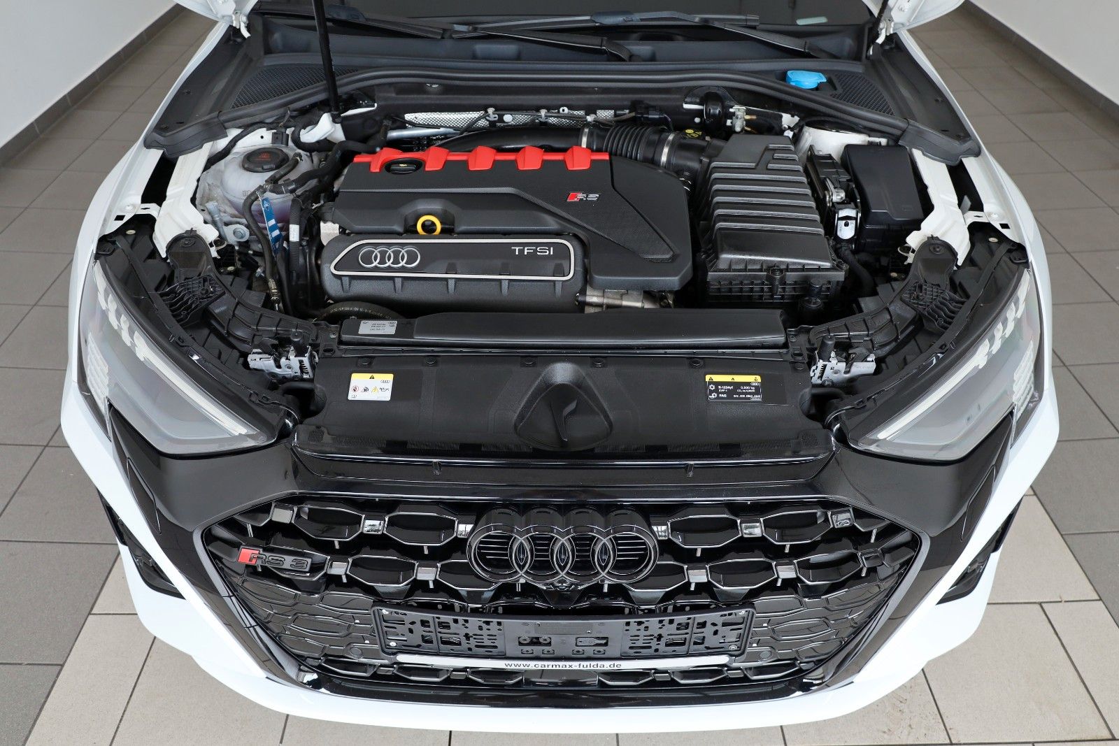 Fahrzeugabbildung Audi RS3 Lim. , RS-Designpaket, HUD,Panorama,Matrix