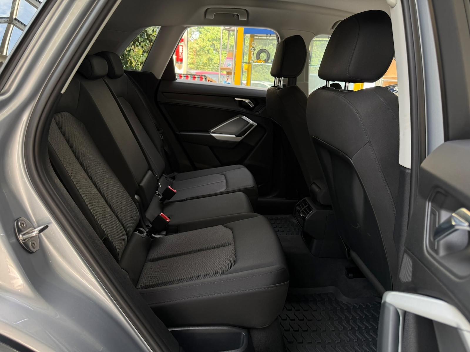 Audi Q3 40 TFSI S-tronic Quattro Standheiz. LED ACC