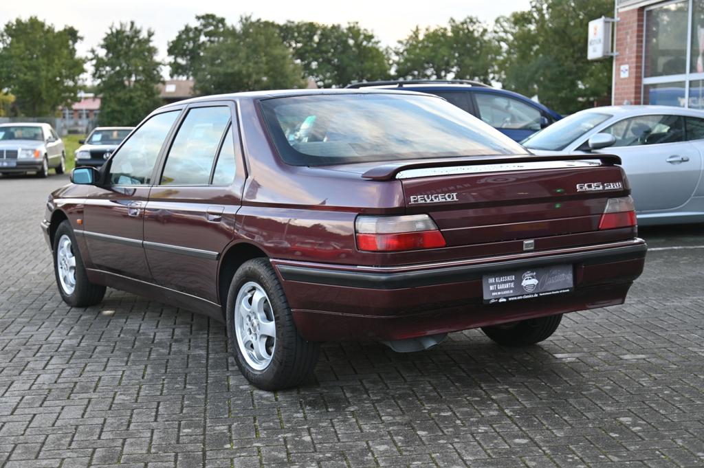 Peugeot 605