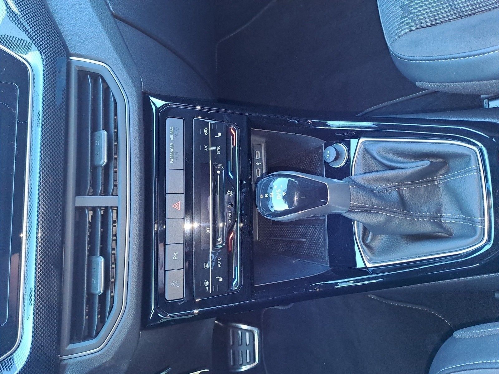 Volkswagen T-Cross - Bild 14