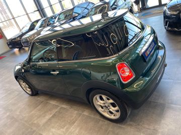 MINI Cooper *SHZ*PDC*NAVI*TEMPOMAT*LEDER*