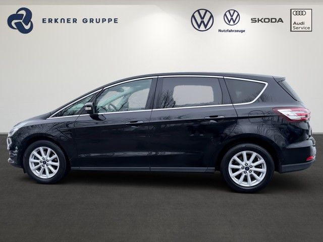 Fahrzeugabbildung Ford S-MAX 2.0Eco Boost Titanium PANO+LED+PARKLENK+AC