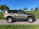 Toyota NESTLE Land Cruiser Executive Garantie J150 - Toyota Land Cruiser mit Diesel-Antrieb: Executive