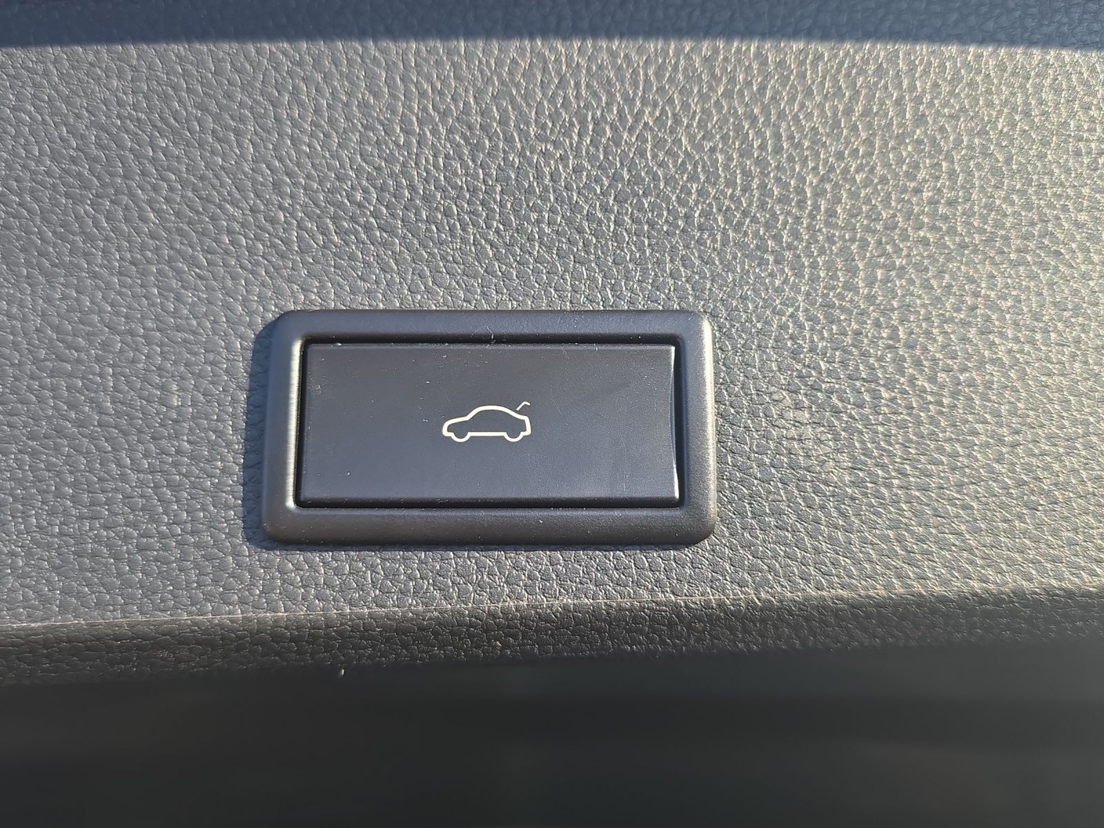 Fahrzeugabbildung CUPRA Ateca Basis 4Drive Klimatronik LM Panoramadach