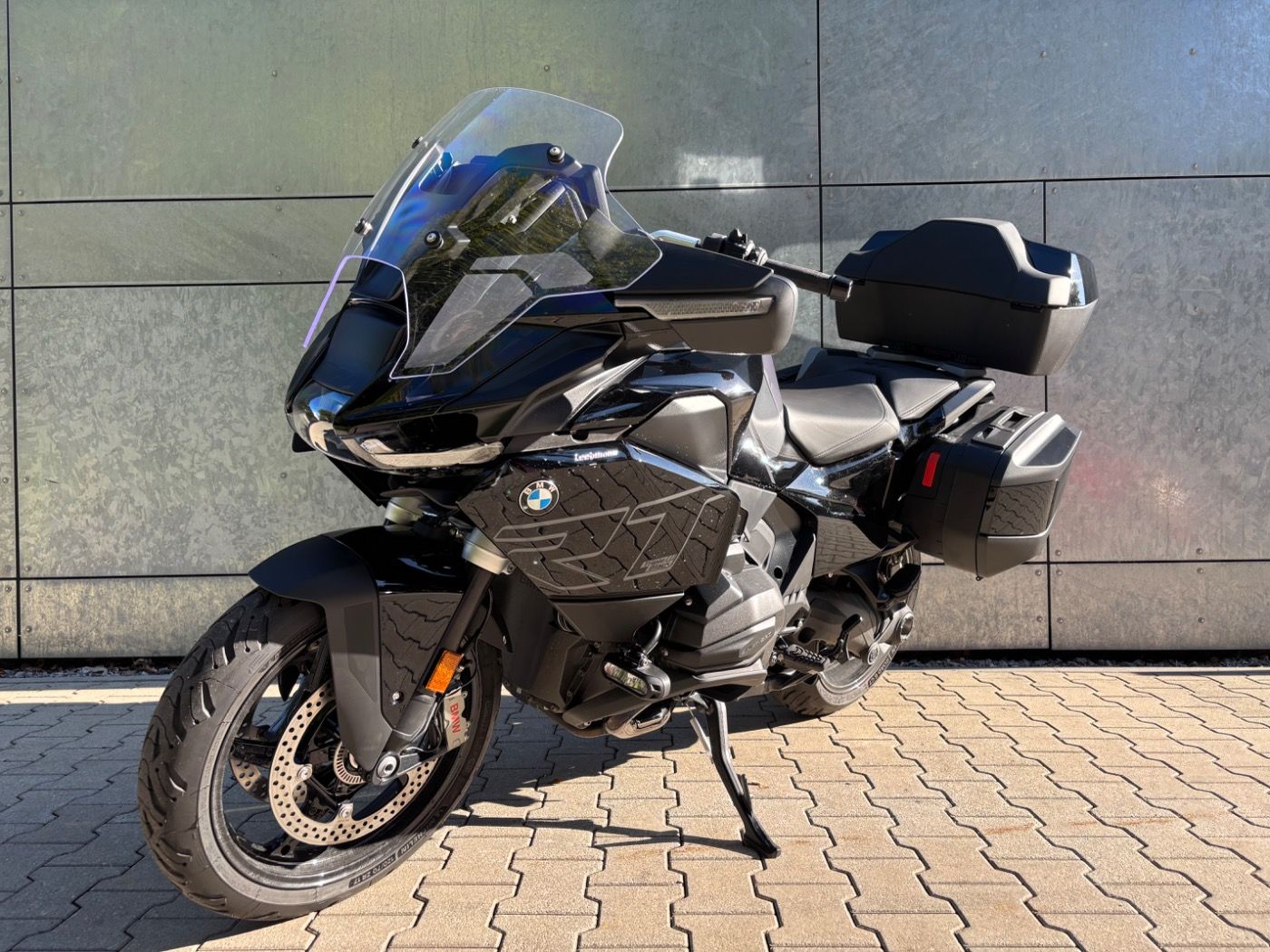 Fahrzeugabbildung BMW R 1300 RT 4 Pakete