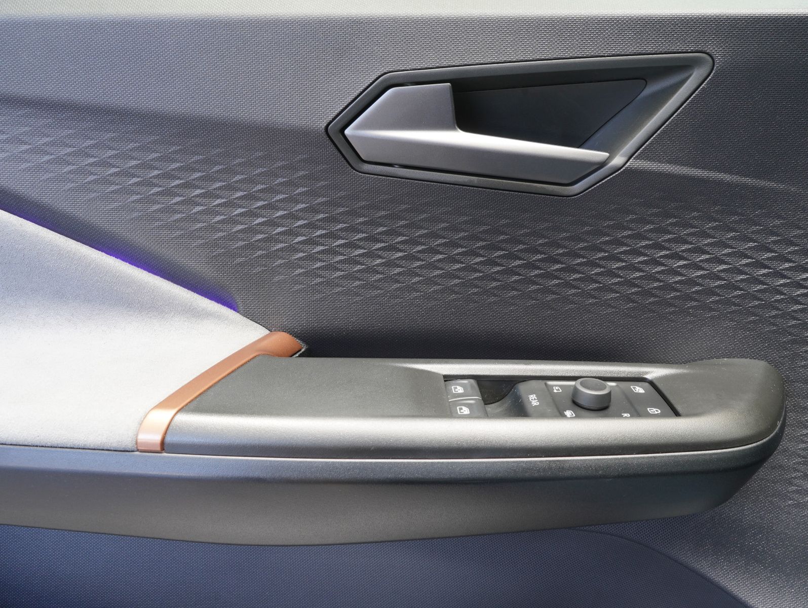 Fahrzeugabbildung CUPRA Born 170KW/82KWH/WÄRMEPUMPE/PILOT/TECH