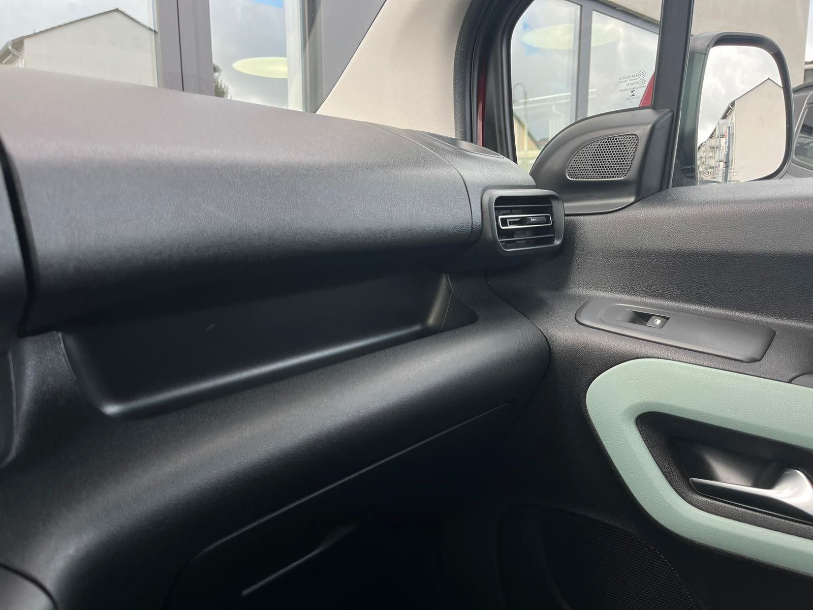 Fahrzeugabbildung Citroën Berlingo Feel M*1.Hand*Allwetter*