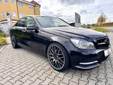 Mercedes-Benz CGi 250 Navi Comand*Standheiz.*Bi-Xenon*Tempomat - Mercedes-Benz C 250 in Nürnberg