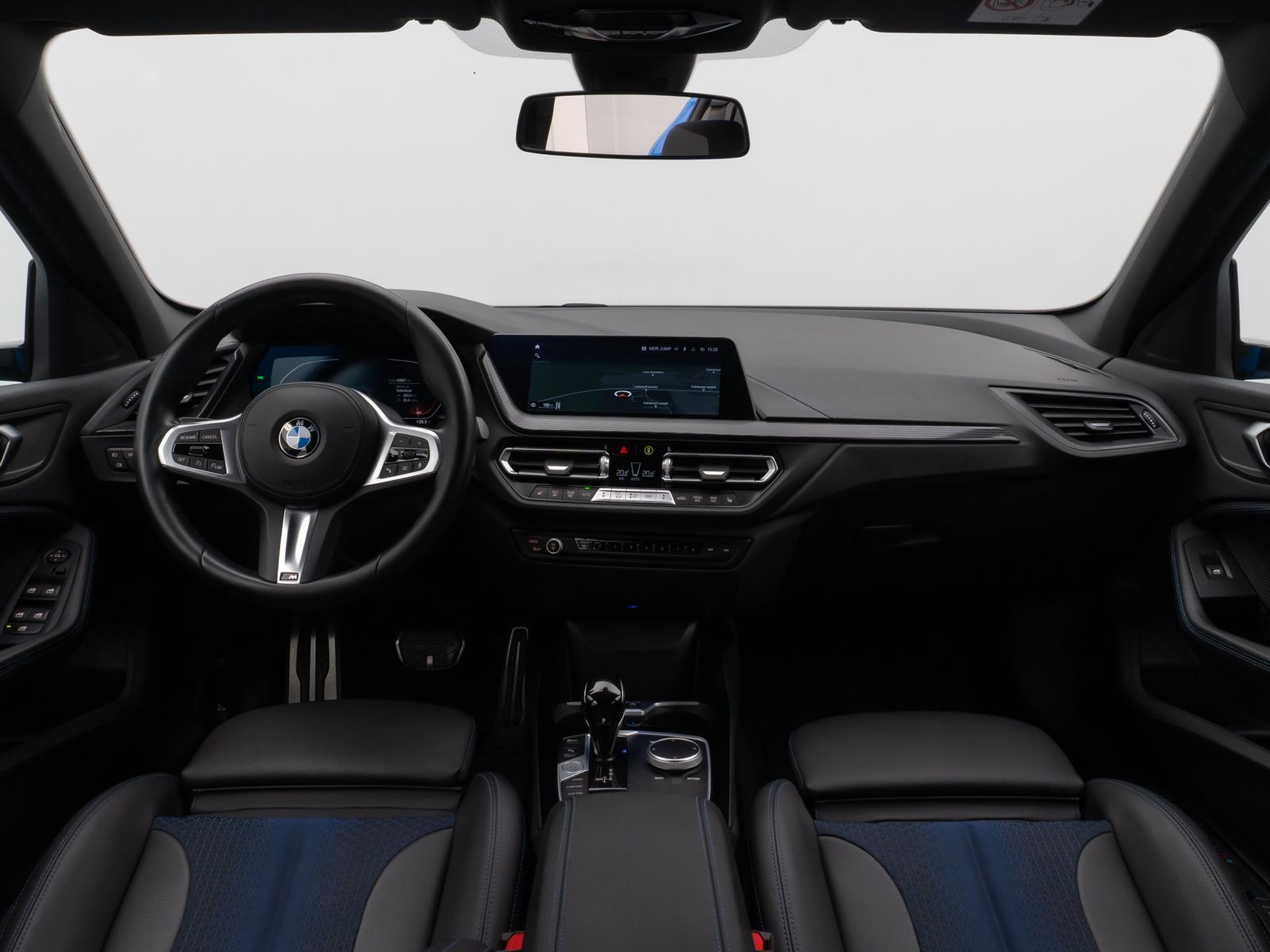 Fahrzeugabbildung BMW 118i M Sport Kamera DAB Geschwindigkeitsreg LED