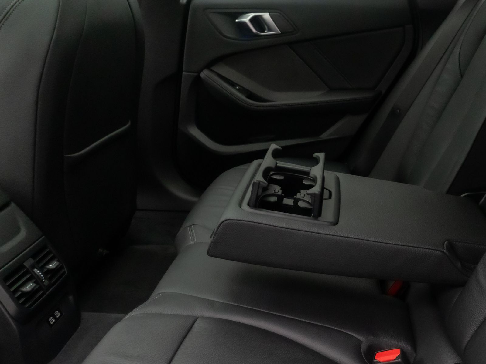 Fahrzeugabbildung BMW M235i xD GranCoupé DAB H/K Panorama Leder 19Zoll