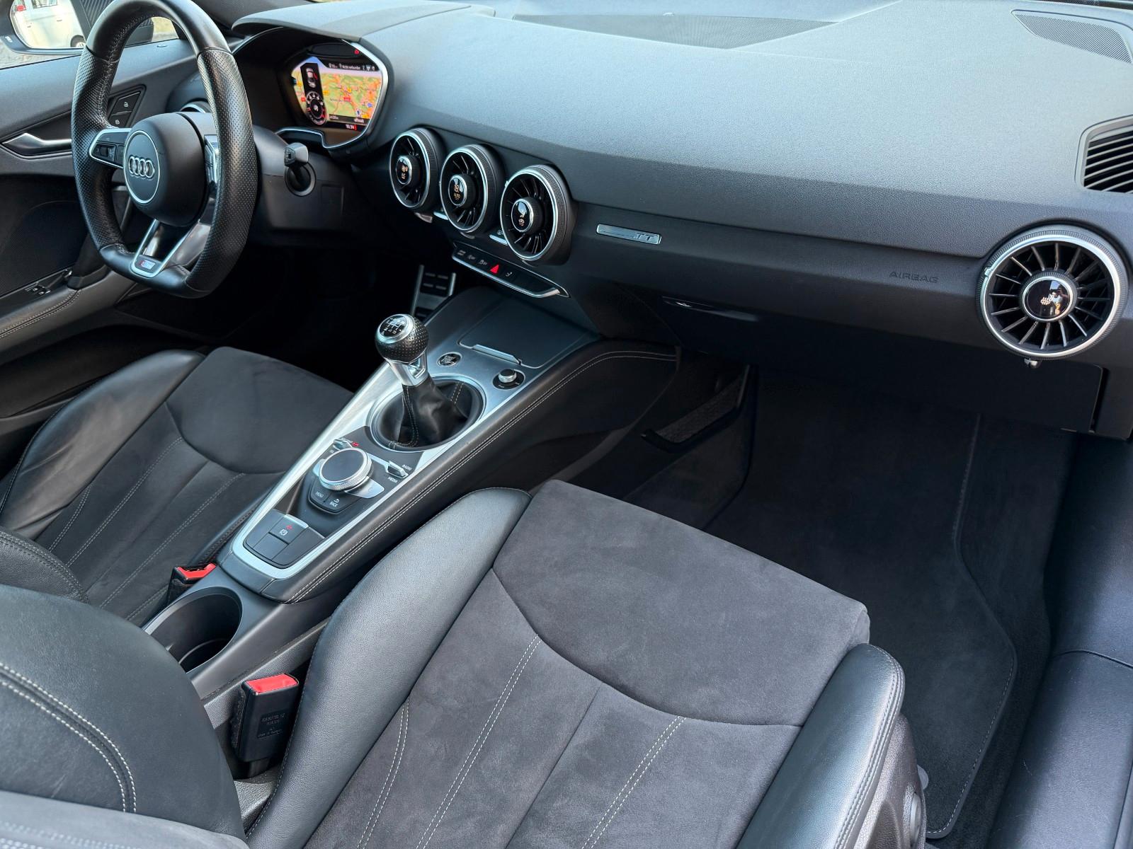 Audi TT Coupe 2.0 TFSI S-Line/ALCANTARA/Cockpit