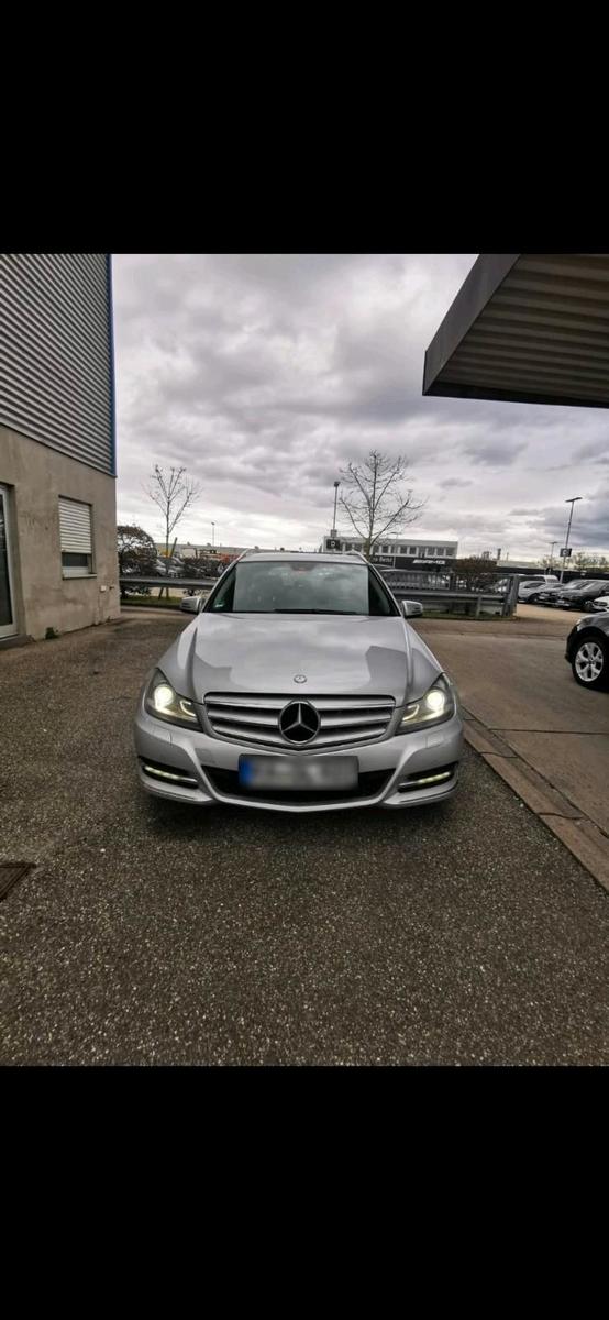 Mercedes-Benz C 220