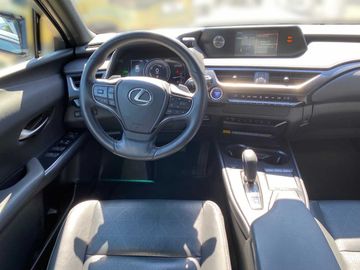 Lexus UX - 9