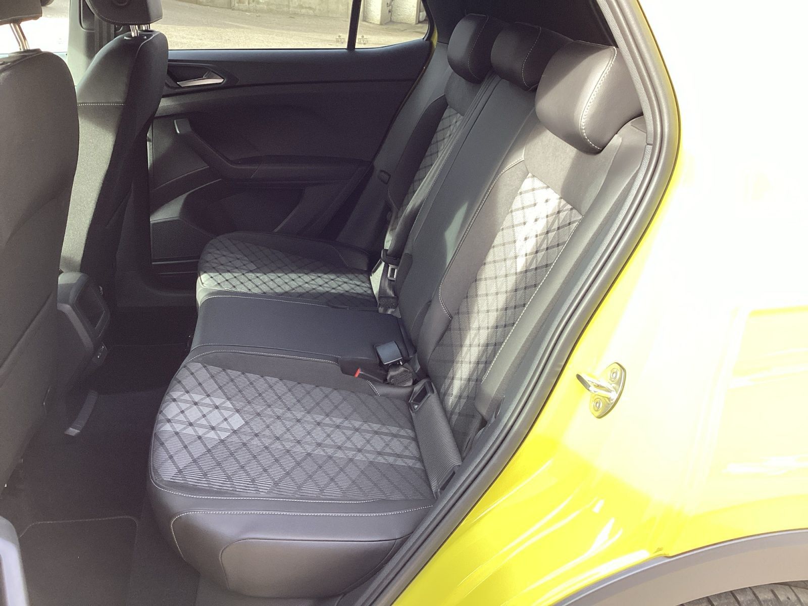 Volkswagen T-Cross - Bild 11