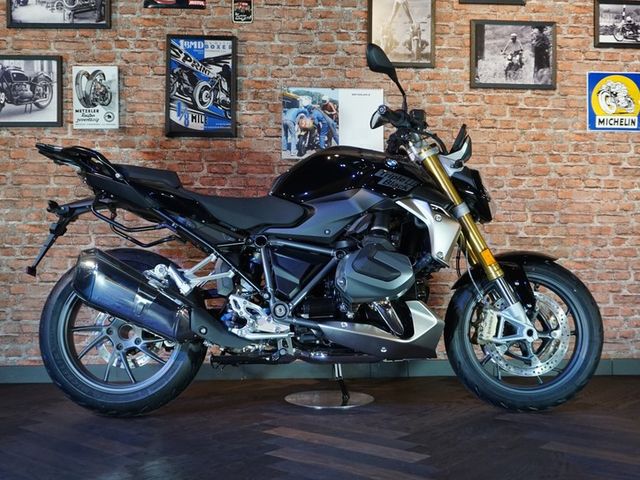 BMW R 1250 R Triple Black 