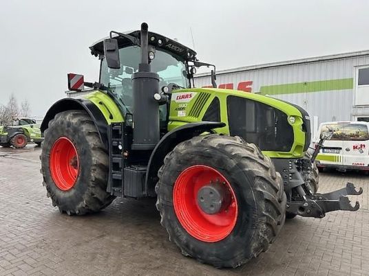 Claas AXION 930