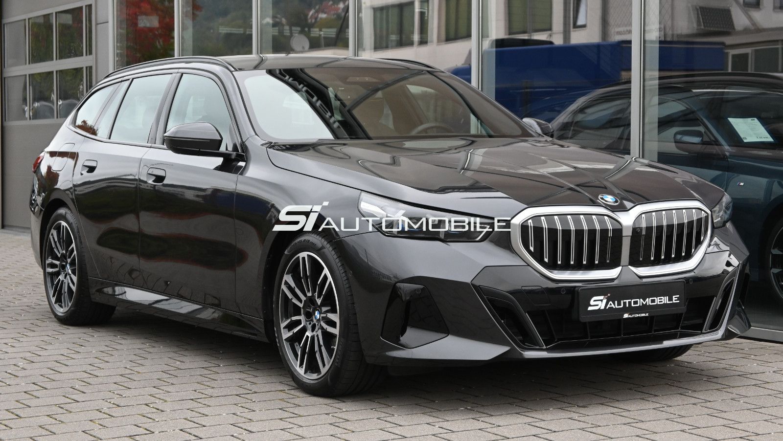 Fahrzeugabbildung BMW 540d xDrive Touring M-Sport °PANO°ICONIC°STANDHZ