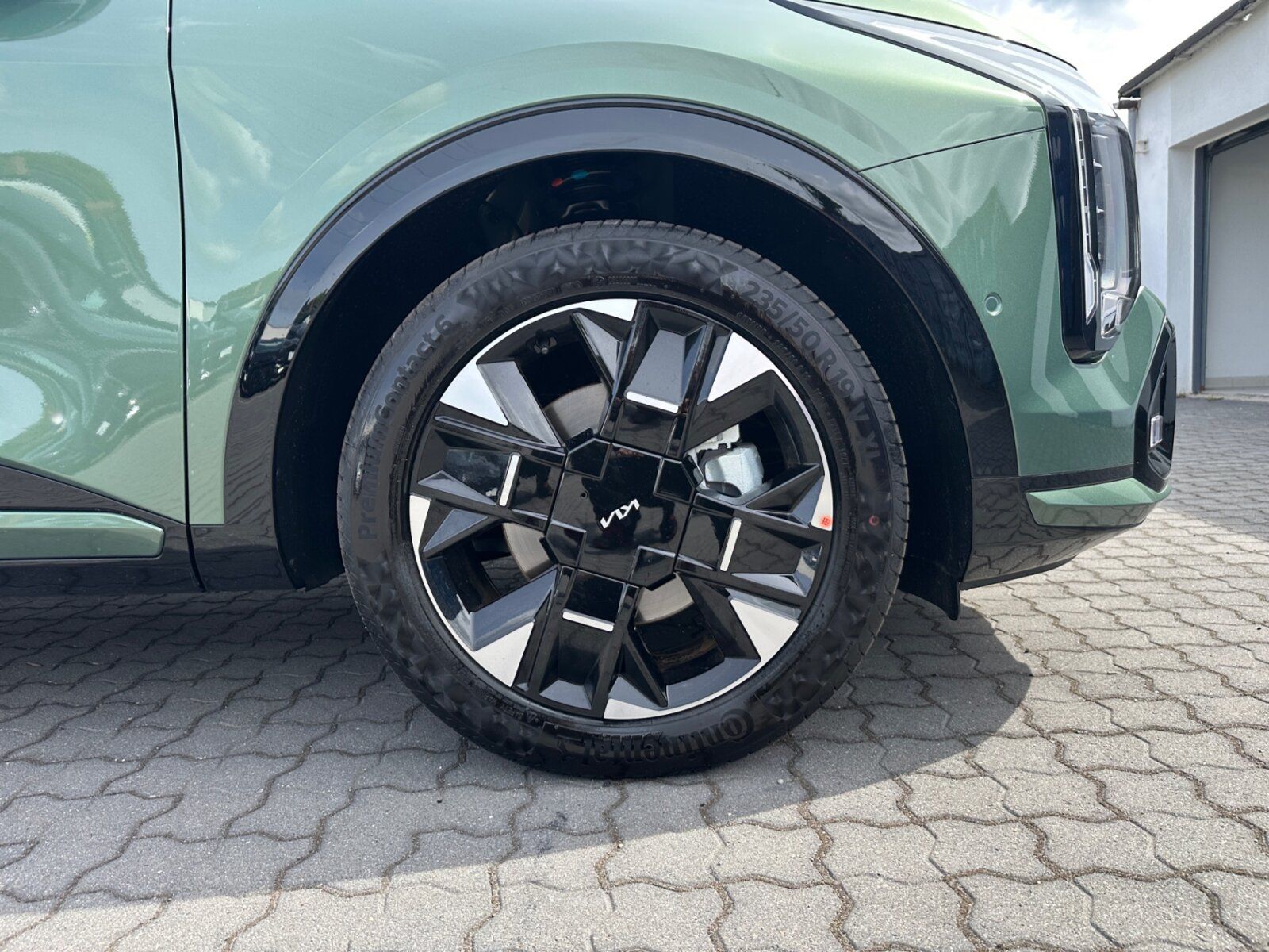Fahrzeugabbildung Kia SPORTAGE GT Line 1.6T AWD DCT SD GD DRI SOUN LED