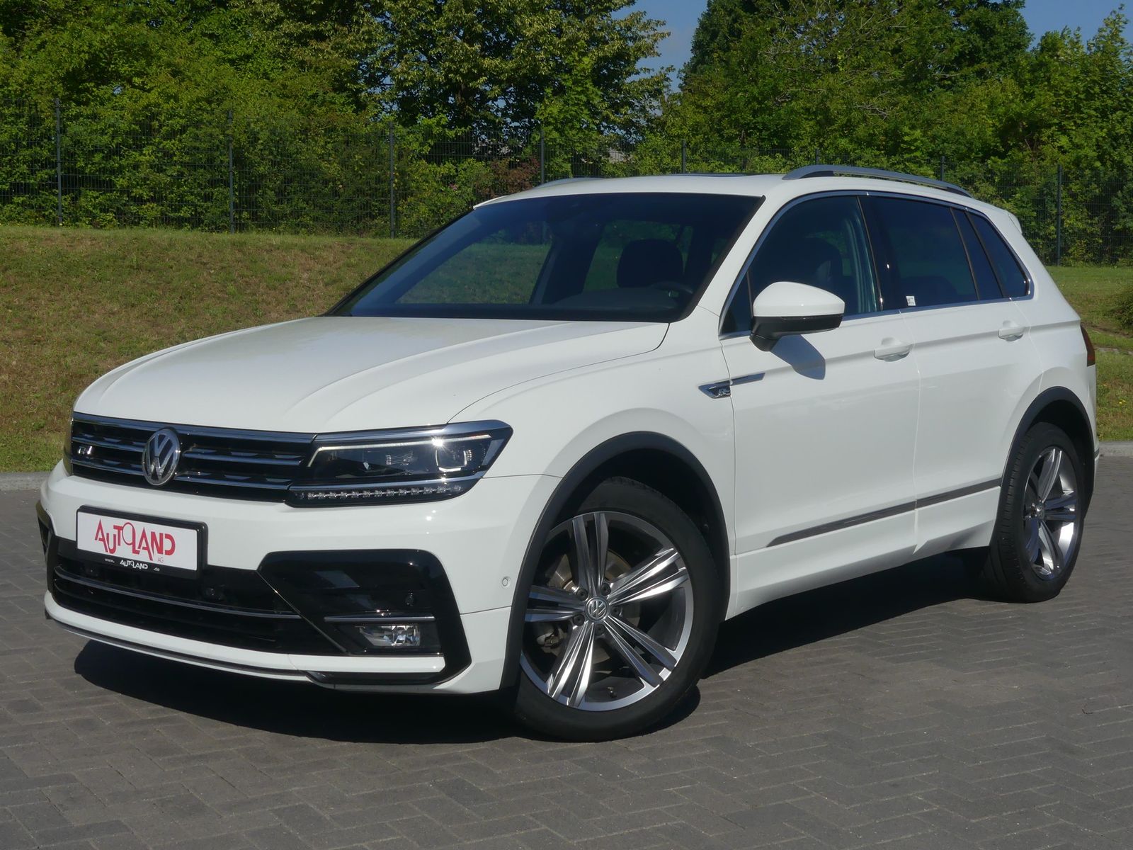 Volkswagen Tiguan 1.5 16V TSI R-Line DSG LED Navi Panorama imagem 2