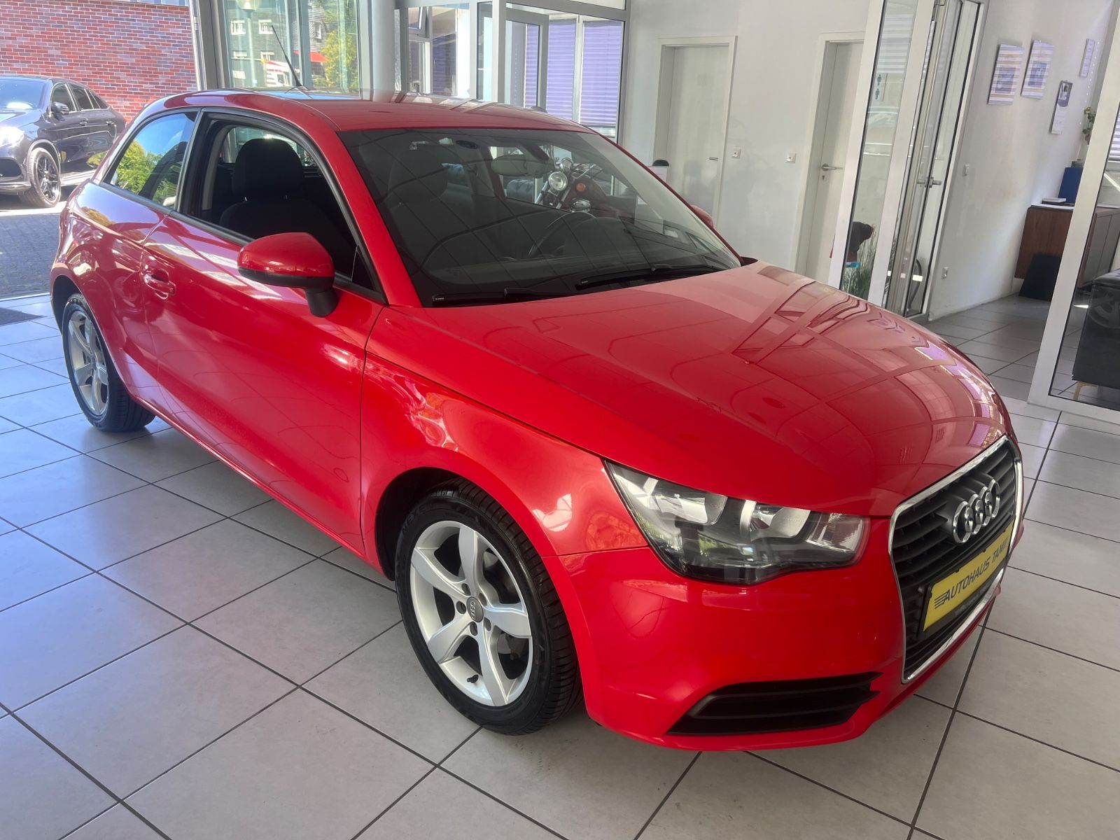 Fahrzeugabbildung Audi A1 attraction * Sitzheizung *