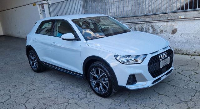 Audi A1 citycarver 30 TFSI S tronic Admired