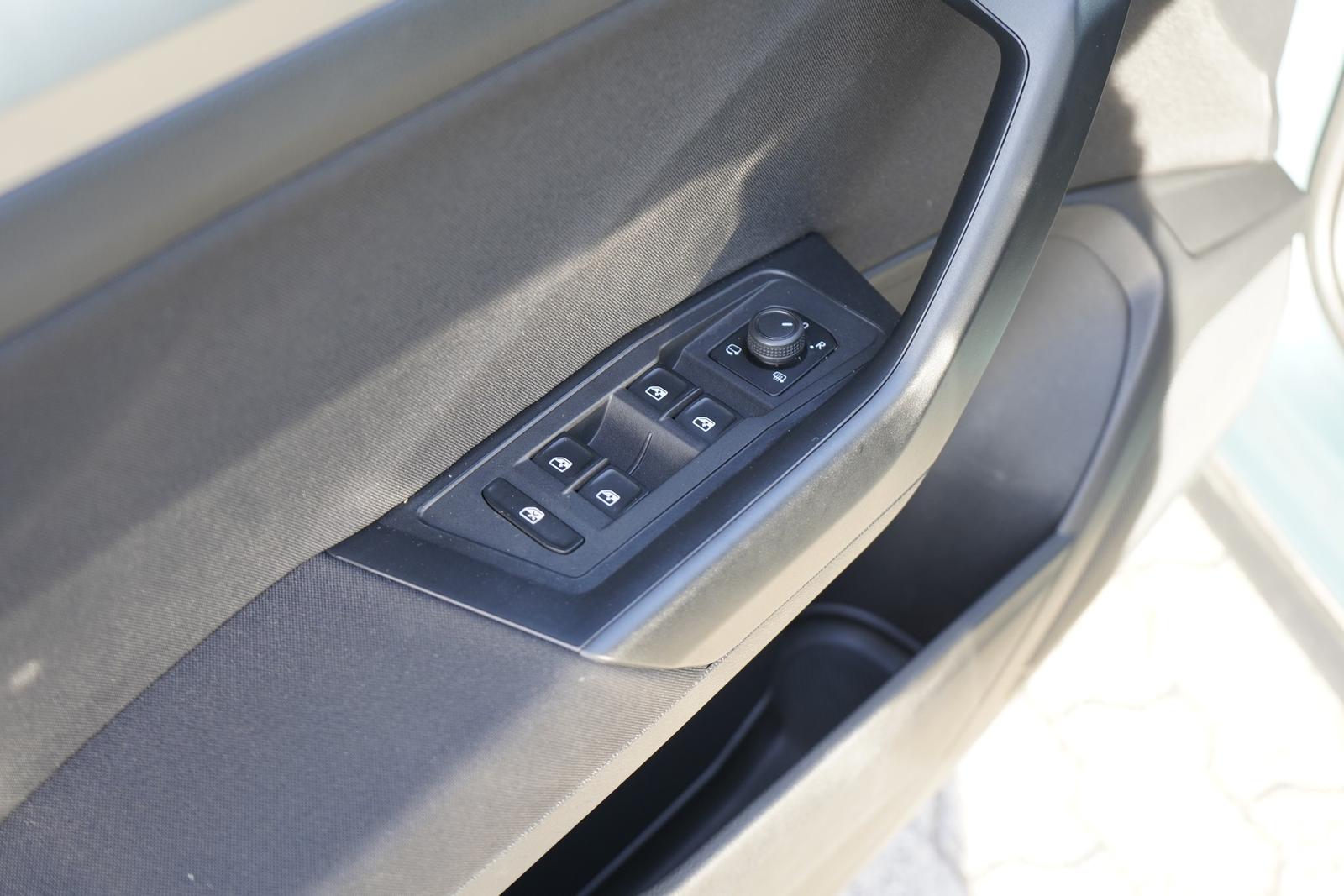Volkswagen T-Roc 1.0 TSI LED Virtual Cockpit Sitzheizung, миниатюра 27