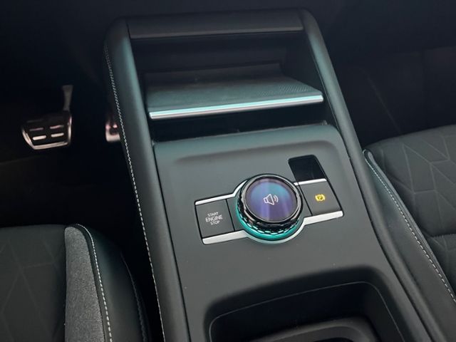 Fahrzeugabbildung Volkswagen Tiguan 1.5 eTSI DSG GOAL LED NAVI KAMERA GJR