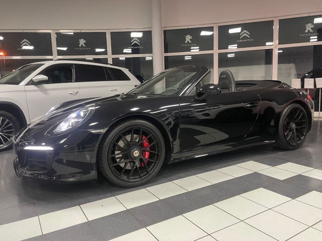 Porsche 911 Carrera GTS Cabriolet Carbon SHZ