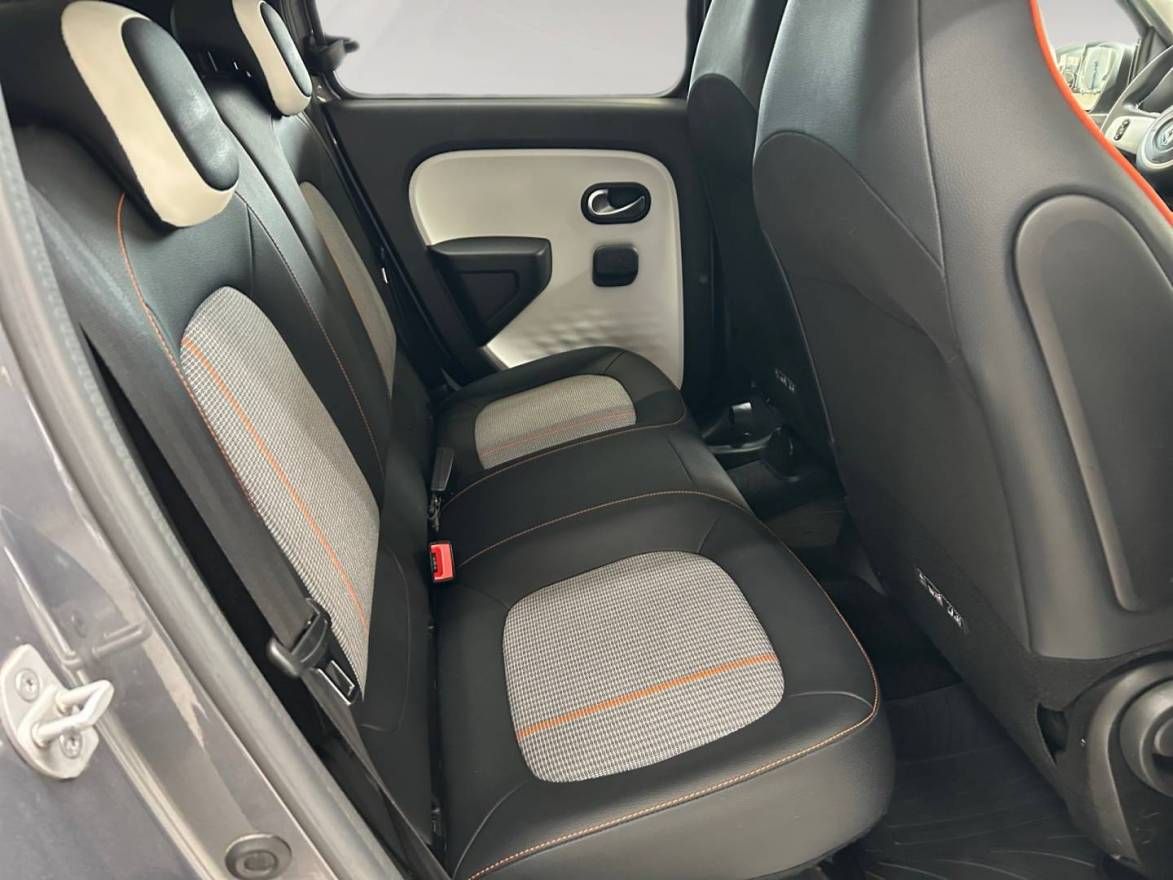 Fahrzeugabbildung Renault TWINGO E-TECH 100% el. VIBES