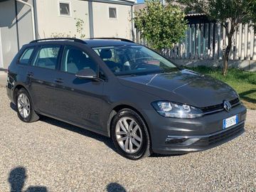 Volkswagen Golf - 3