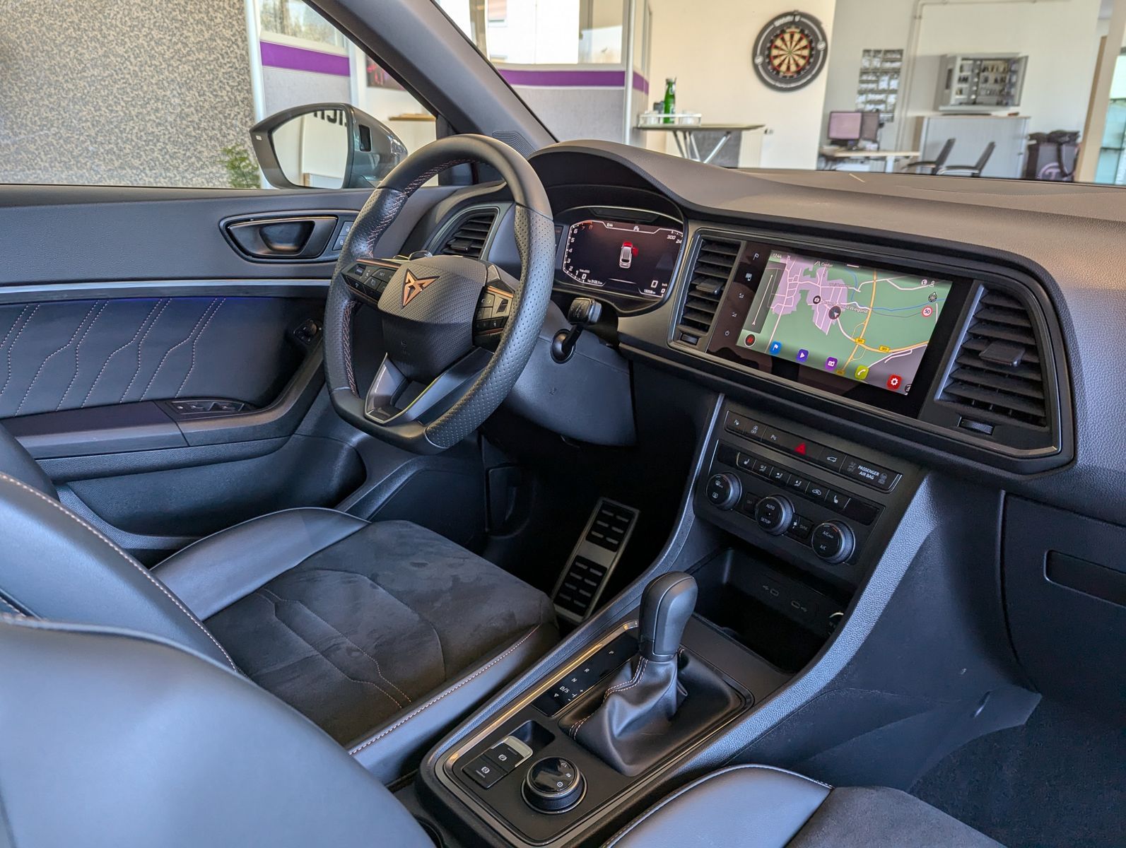 CUPRA Ateca 1.5 TSI DSG Pano LED ACC Winter-Paket AHK - Image 11