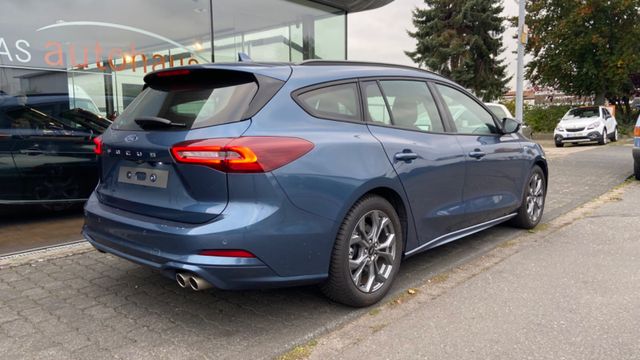 Fahrzeugabbildung Ford Focus Turnier 1.0EB 155PS ST-Line NAVI , LED