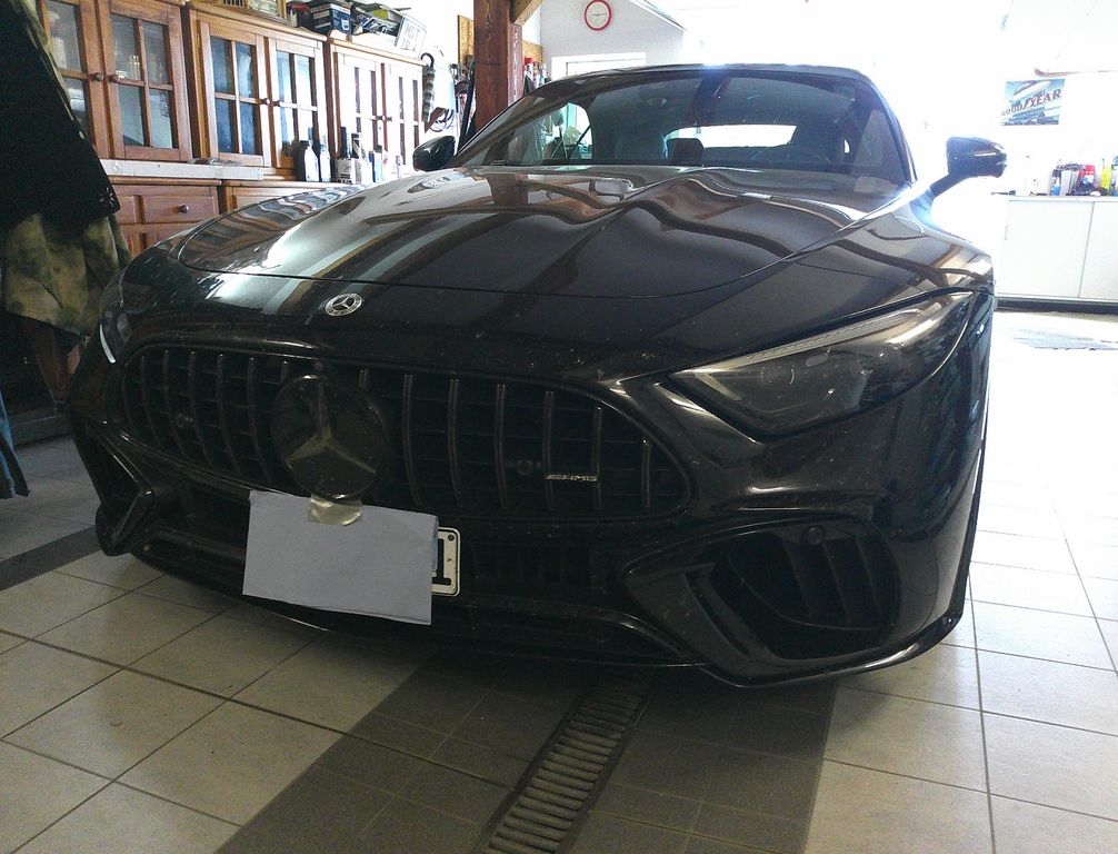 Image of Mercedes-Benz SL 63 AMG