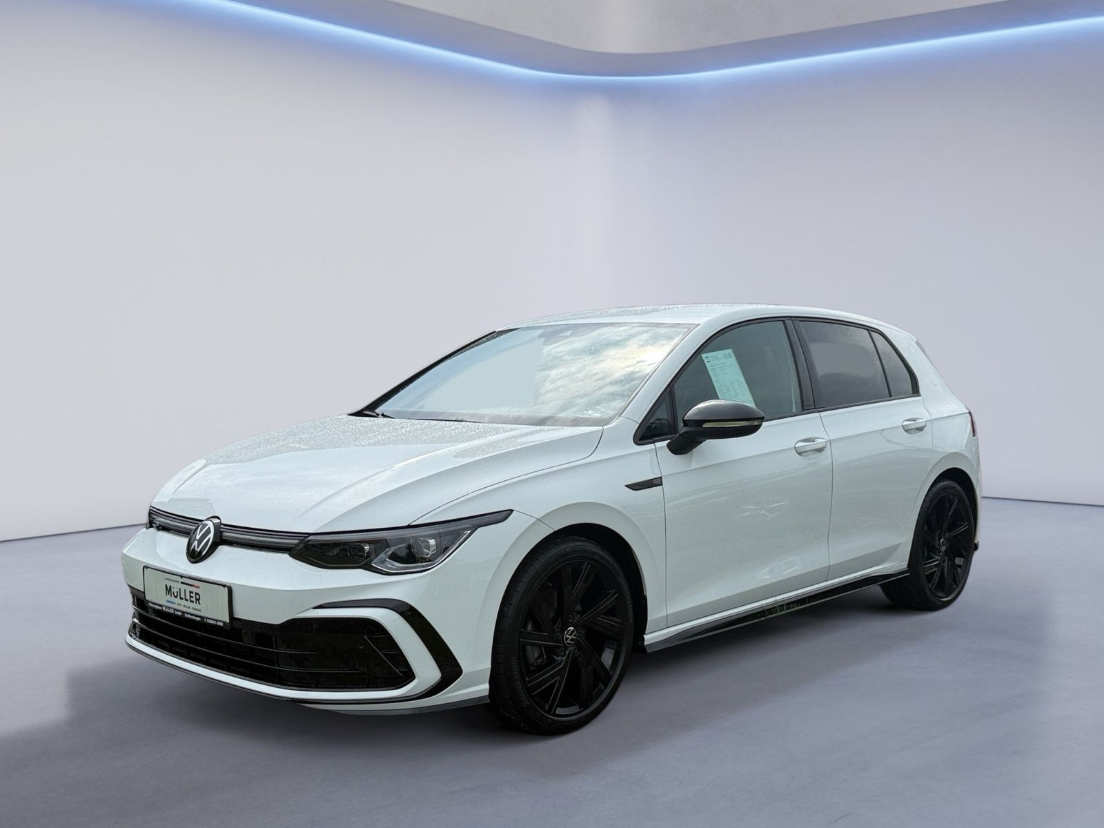 Volkswagen Golf VIII Lim. R-Line eTSI AHK