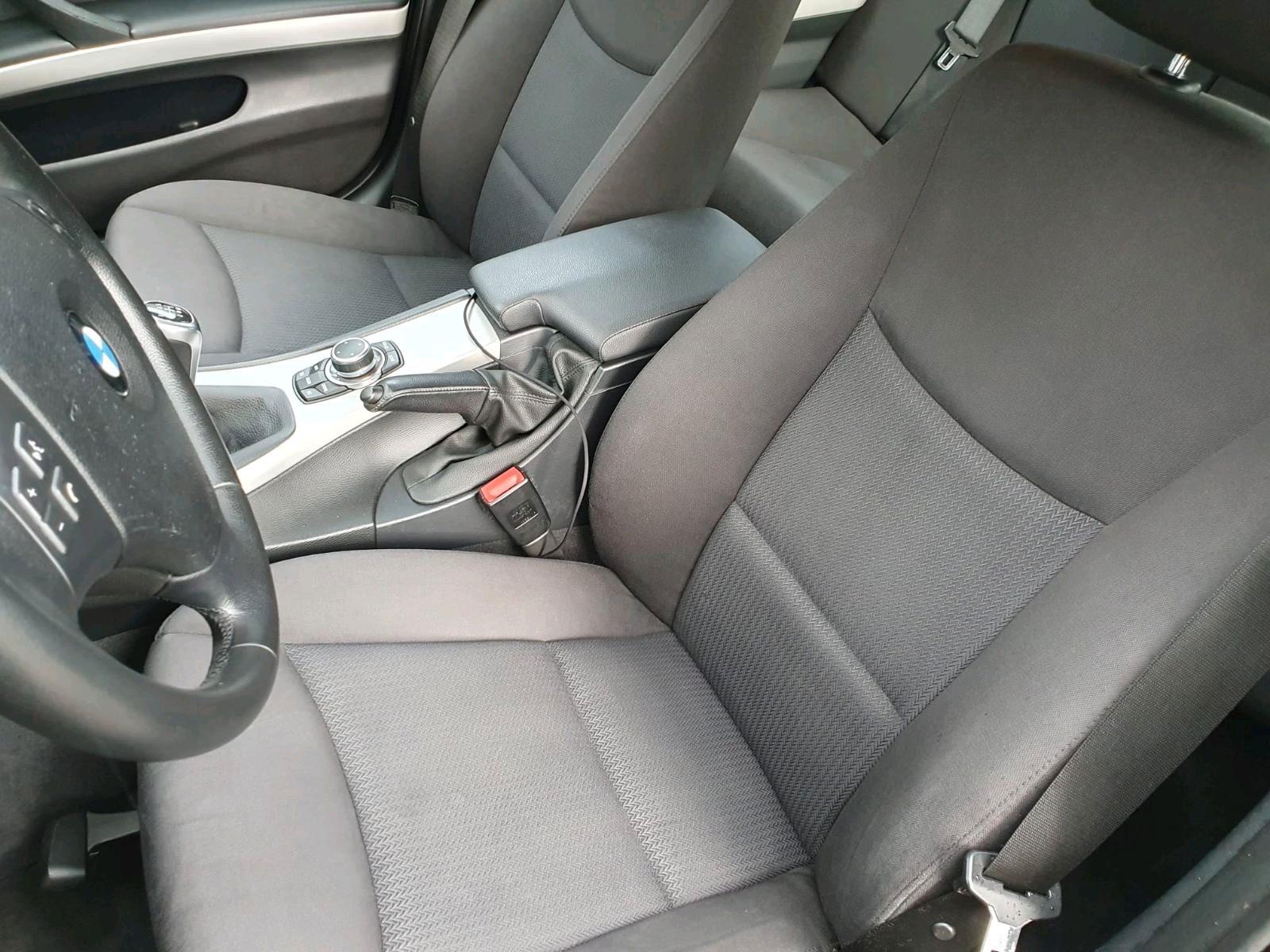 BMW 320 2011 — photo 11