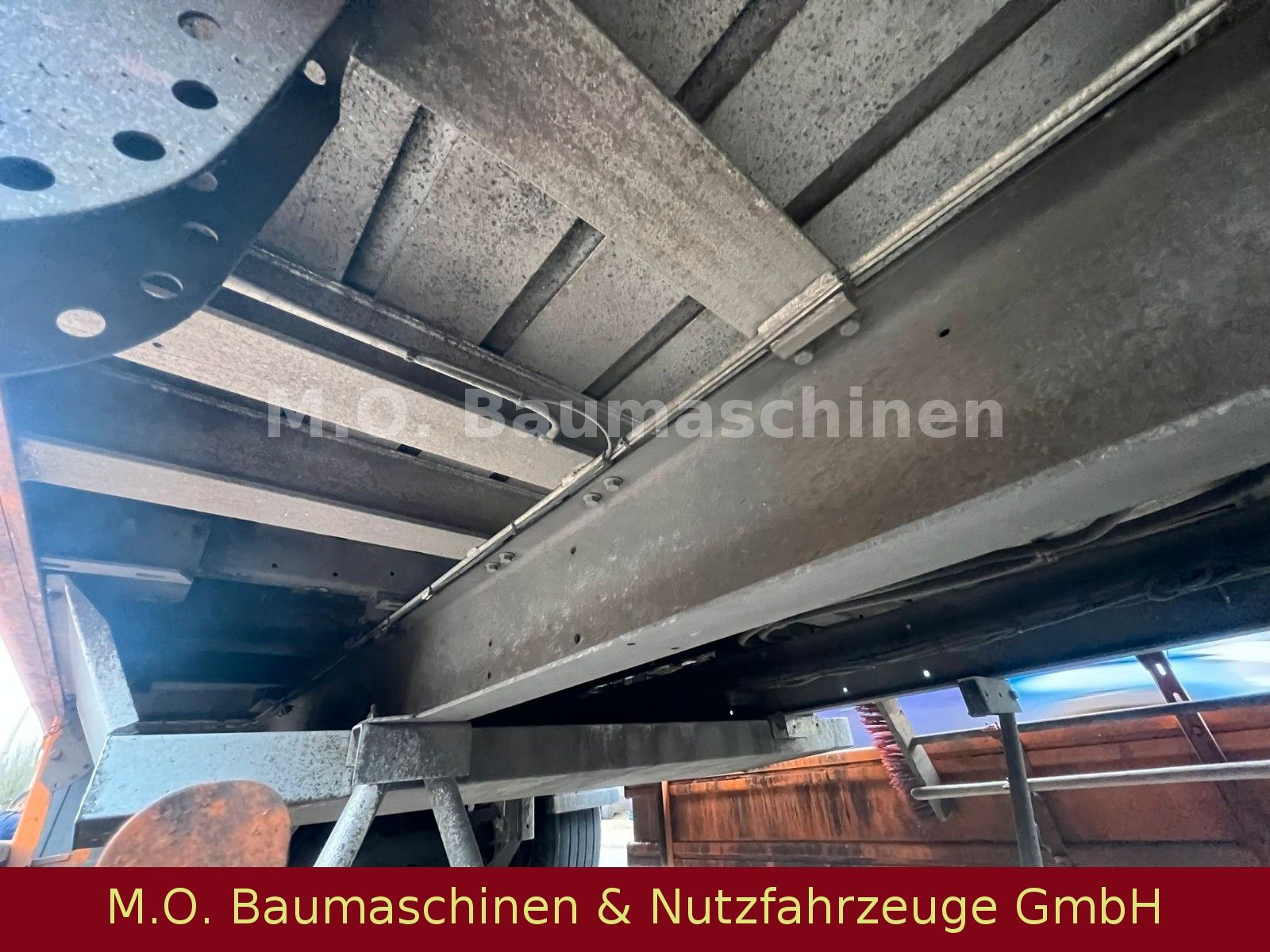 Fahrzeugabbildung Stas S300 ZX / 3 achser / Luft / Walkingfloor / Plane