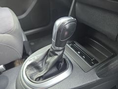 VW Touran 2.0 TDI Highline DSG /Xenon/