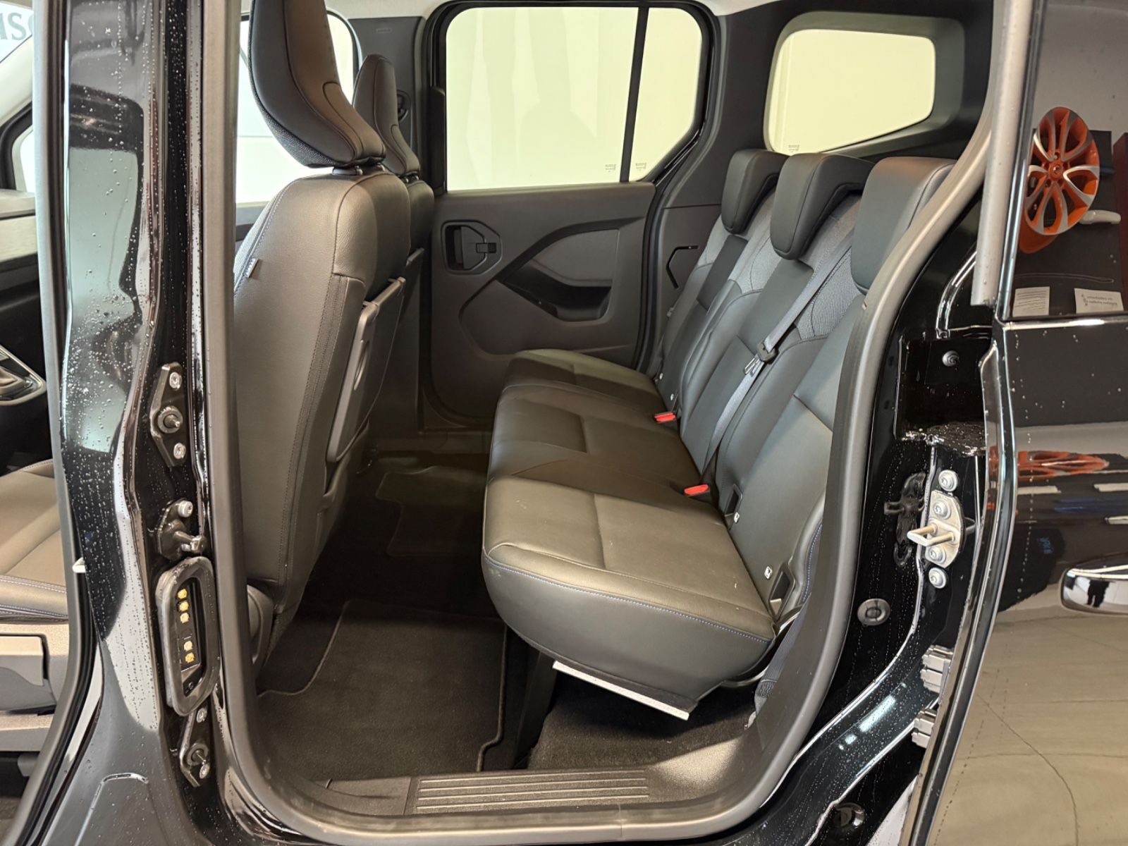 Fahrzeugabbildung Nissan Townstar Kombi L1 Tekna  Automatik 360°Kam. LED
