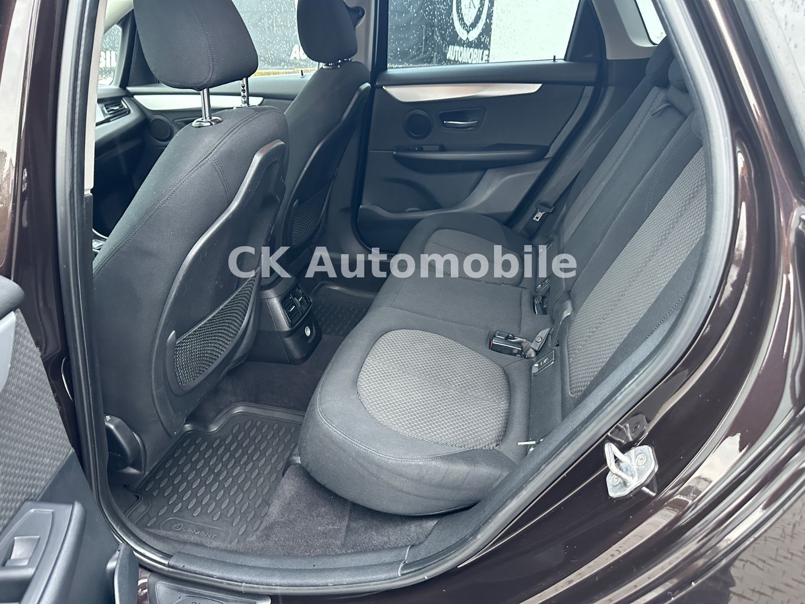 Fahrzeugabbildung BMW 218d Active Tourer Advantage/LED/SHZ/PDC