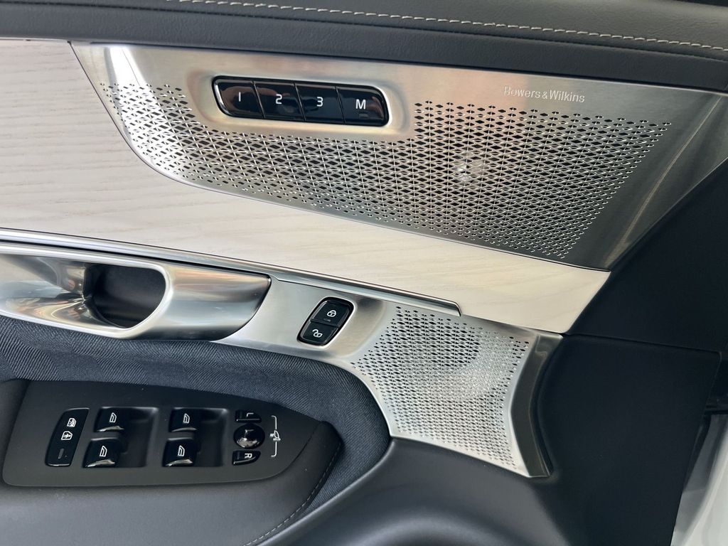 Volvo XC90 T8 Ultra Dark Recharge AWD FACELIFT UPE105K