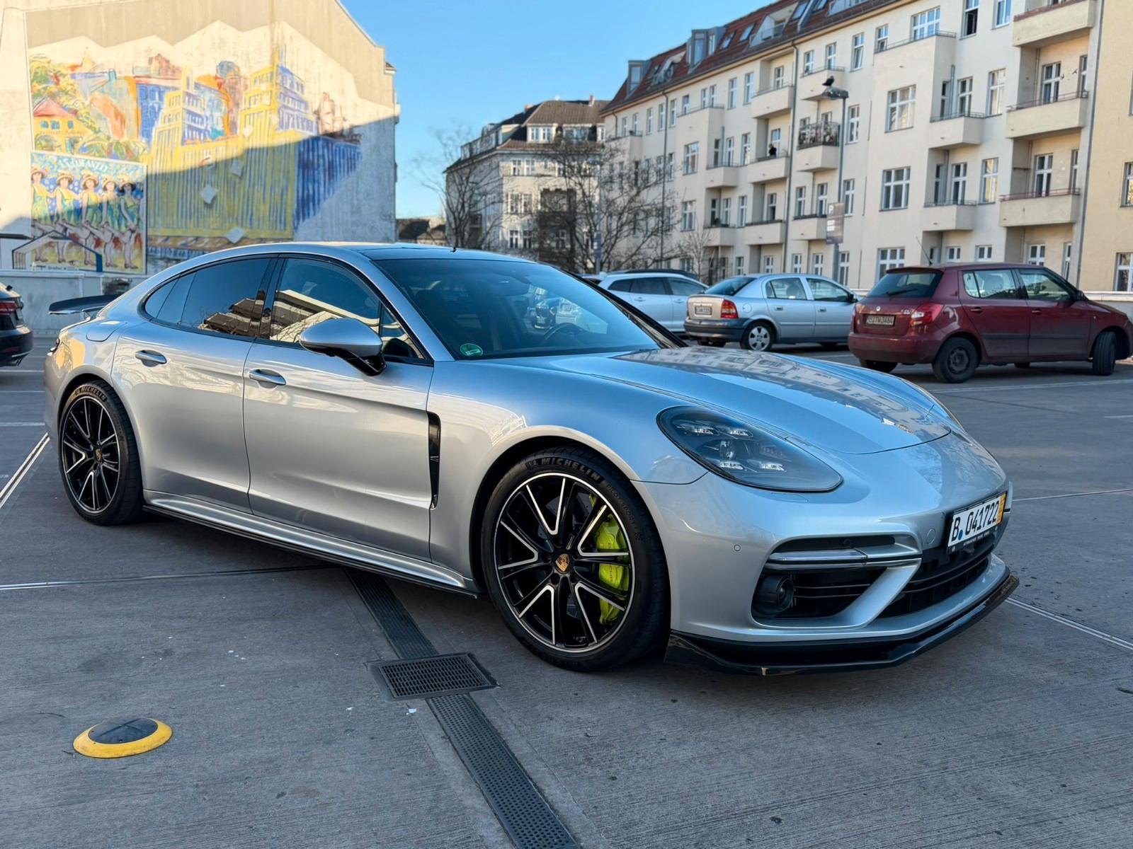 Porsche Panamera Turbo S E-Hybrid 680PS/