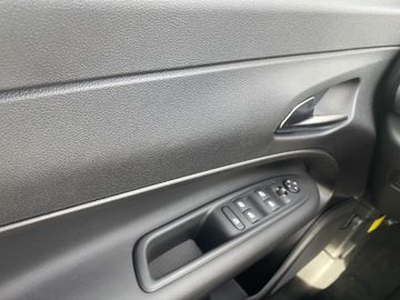 Jeep Avenger 1.2 Black Edition KAMERA LED SHZ AWR