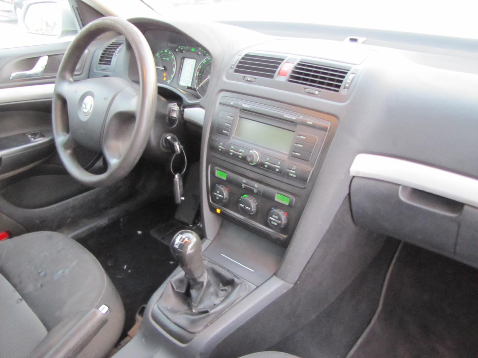 Skoda Octavia 2006 — photo 14