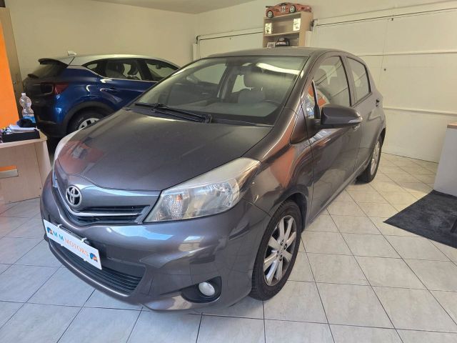 Toyota Yaris 1.4 D-4D 5 porte Lounge