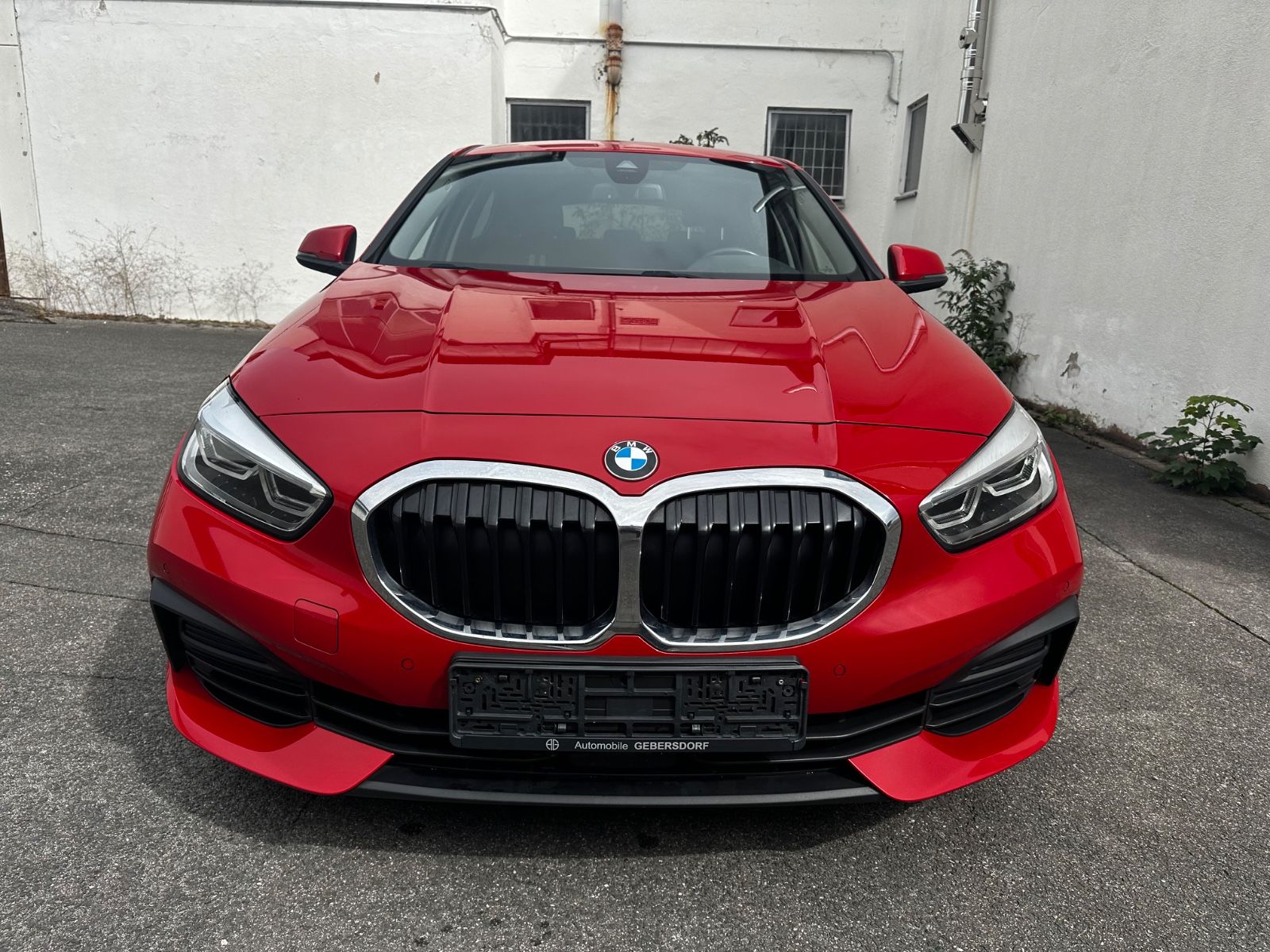 BMW 118 1 Limousine 118 d/aut/LED/navi/sportsitzer/ imagem 2