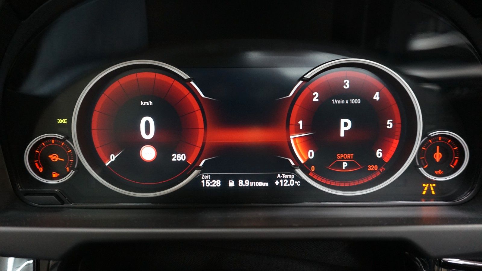 Fahrzeugabbildung BMW X5 xDrive 40 d