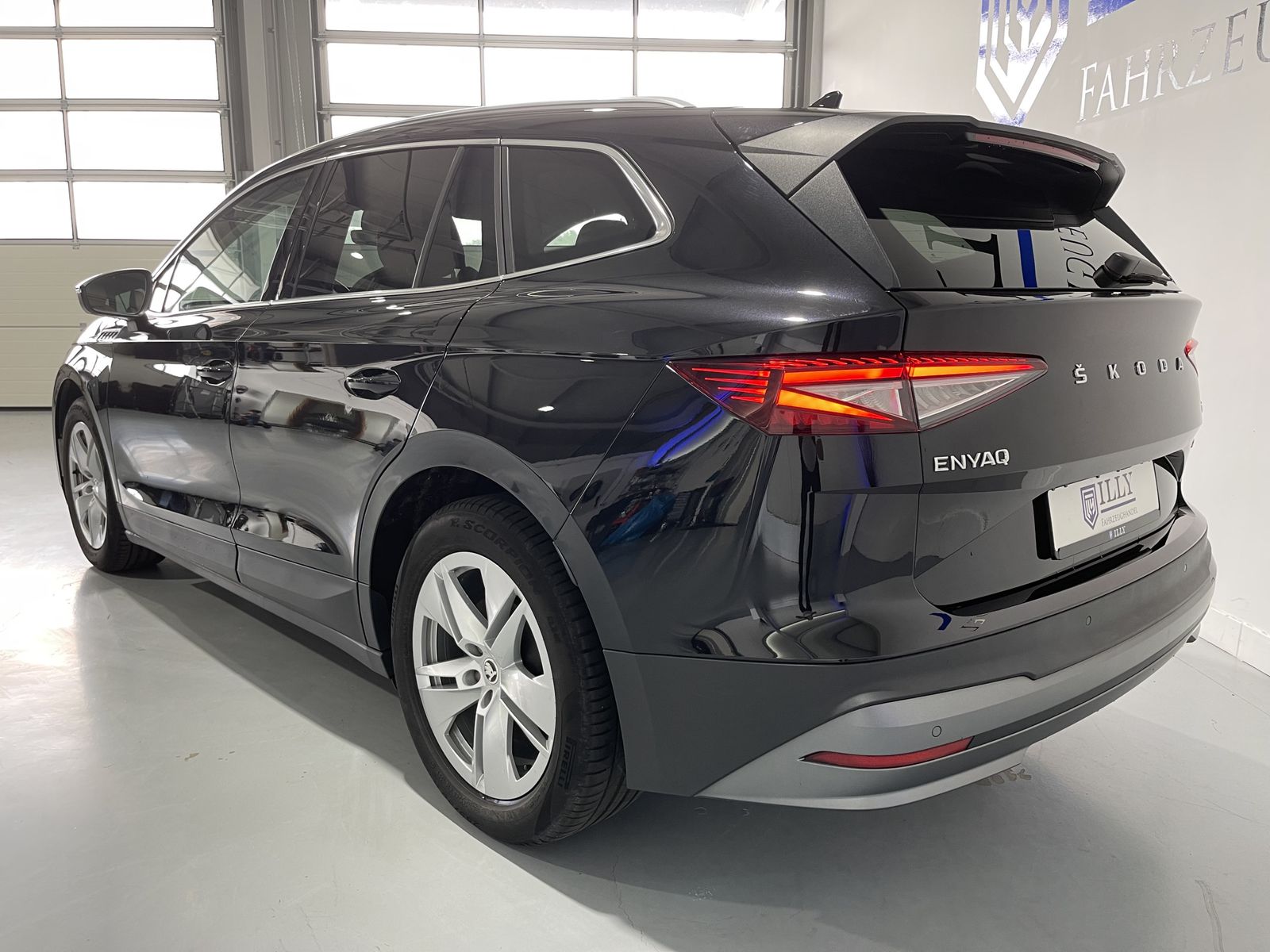 Fahrzeugabbildung SKODA Enyaq 80 x ecoSuite*Leder*WP*LED-Matrix*360°Cam*