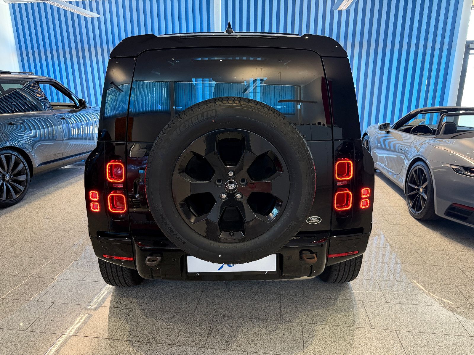 Land Rover Defender 90 D200 X-Dyn. SE / Pano. / Black Pack foto 5